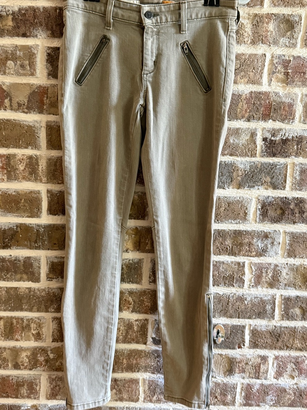 Pilcro and the Letterpress Moto Zip Skinny Jeans 26